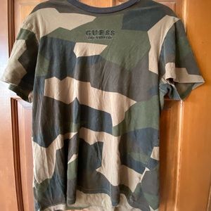 Men’s Guess T-shirt